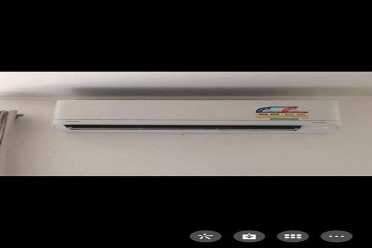 Photo of property in 2/70 Seaview Road, Glenfield, Auckland, 0629