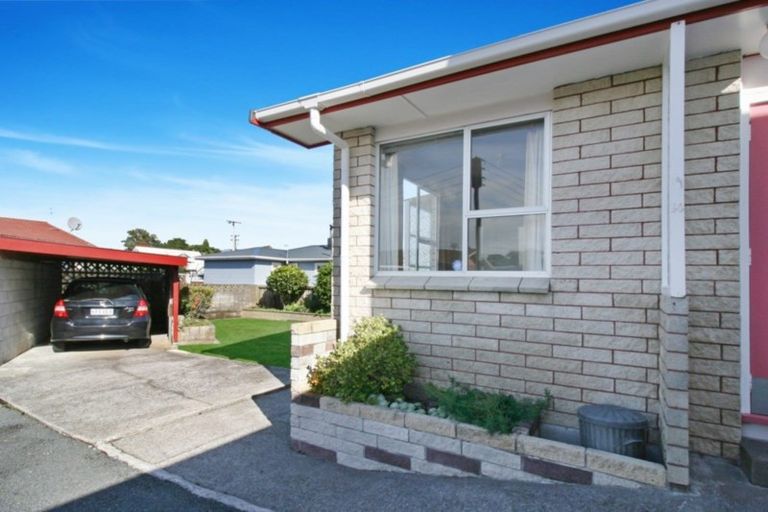 Photo of property in 14 Huatoki Street, Vogeltown, New Plymouth, 4310