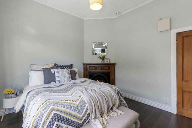 Photo of property in 11 Royal Street, Berhampore, Wellington, 6023