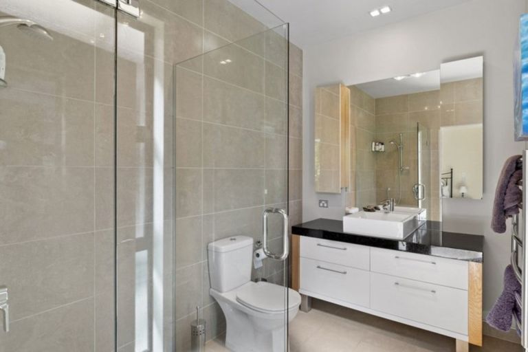 Photo of property in 6 Reading Court, Jacks Point, Queenstown, 9371