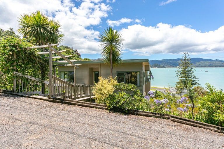 Photo of property in 2445 Wyuna Bay Road, Wyuna Bay, Coromandel, 3581