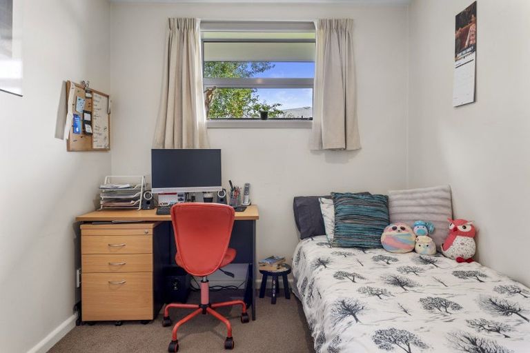 Photo of property in 30 Ashgrove Street, Rangiora, 7400