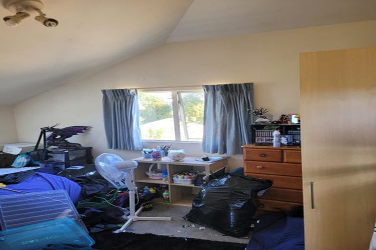 Photo of property in 13 Swanson Oaks, Swanson, Auckland, 0612