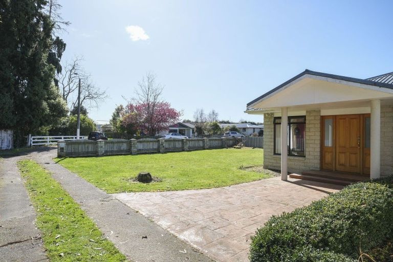 Photo of property in 15 Windsor Street, Dannevirke, 4930