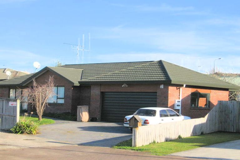 Photo of property in 12 Caulfield Place, Nawton, Hamilton, 3200