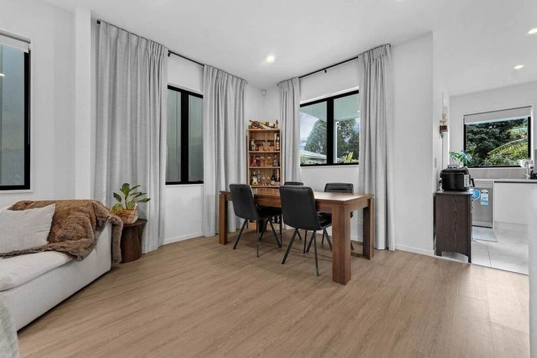 Photo of property in 2 Fields Road, Manurewa, Auckland, 2102