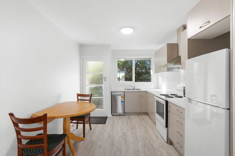 Photo of property in 2/22 Burdale Street, Riccarton, Christchurch, 8011