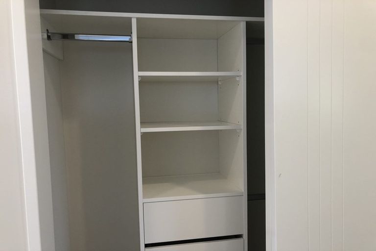 Photo of property in 3 Sinton Road, Hobsonville, Auckland, 0618