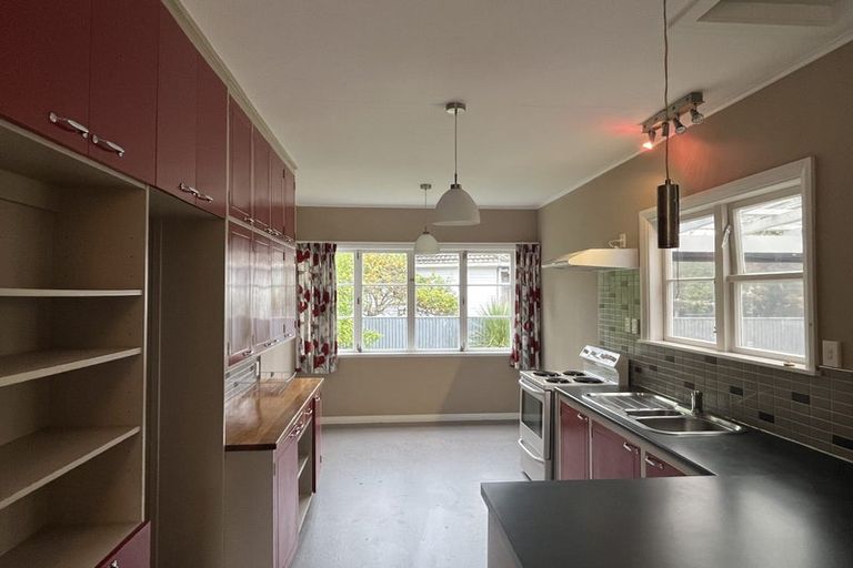 Photo of property in 72 Savage Crescent, West End, Palmerston North, 4412