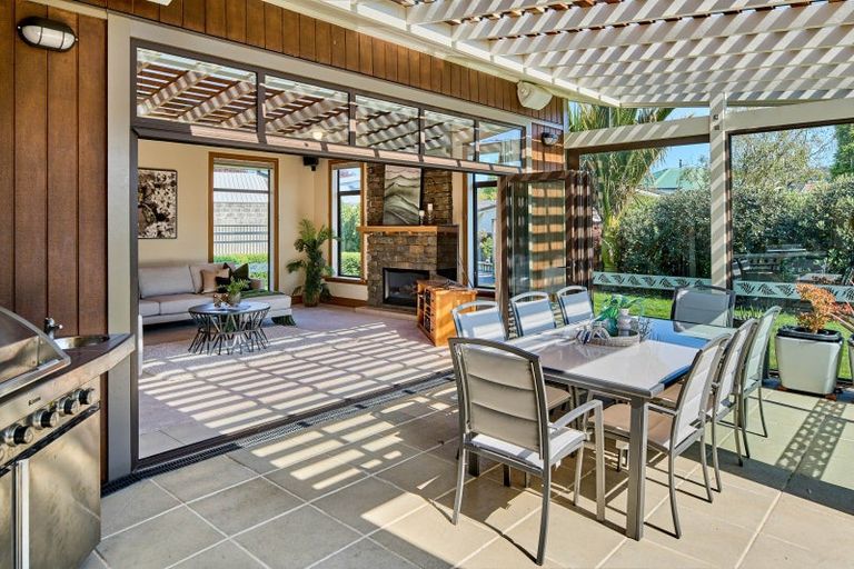 Photo of property in 24a Hautana Square, Woburn, Lower Hutt, 5010