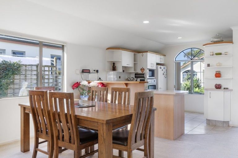 Photo of property in Seacrest, 7/200 Papamoa Beach Road, Papamoa Beach, Papamoa, 3118