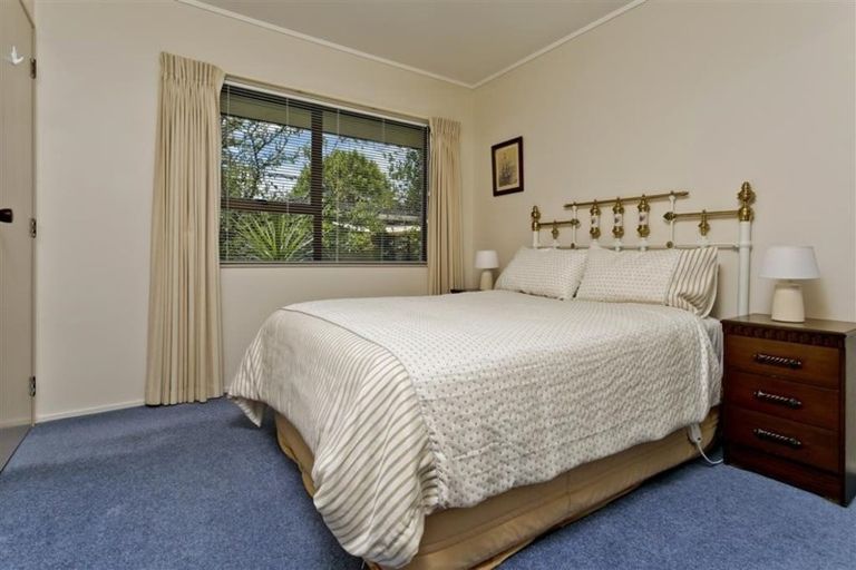 Photo of property in 2/17 Weetman Drive, Browns Bay, Auckland, 0630