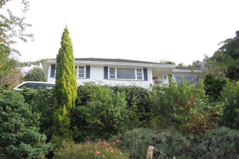 Photo of property in 30 Chester Road, Tawa, Wellington, 5028
