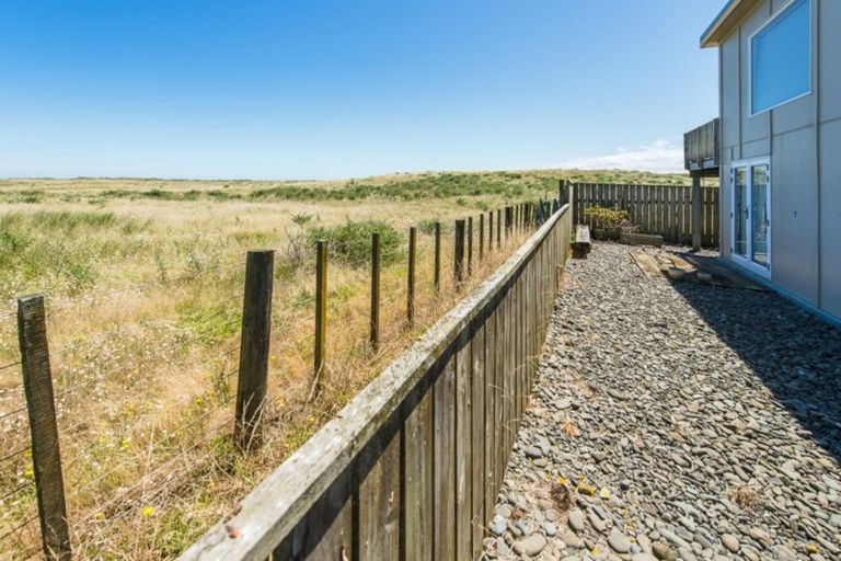 Photo of property in 29 Nukumaru Parade, Waiinu Beach, Whanganui, 4588