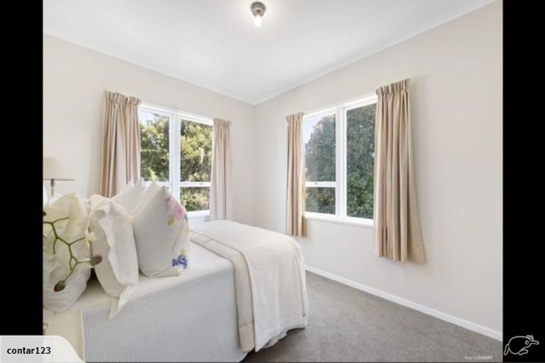 Photo of property in 12 Orsova Place, Lynfield, Auckland, 1042