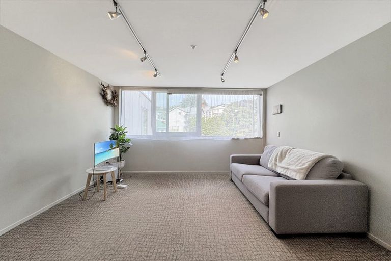 Photo of property in Masina Apartments, 306/80 Riddiford Street, Newtown, Wellington, 6021