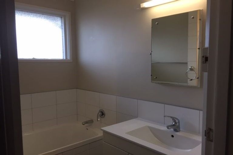 Photo of property in 25 Alamein Crescent, Onekawa, Napier, 4110