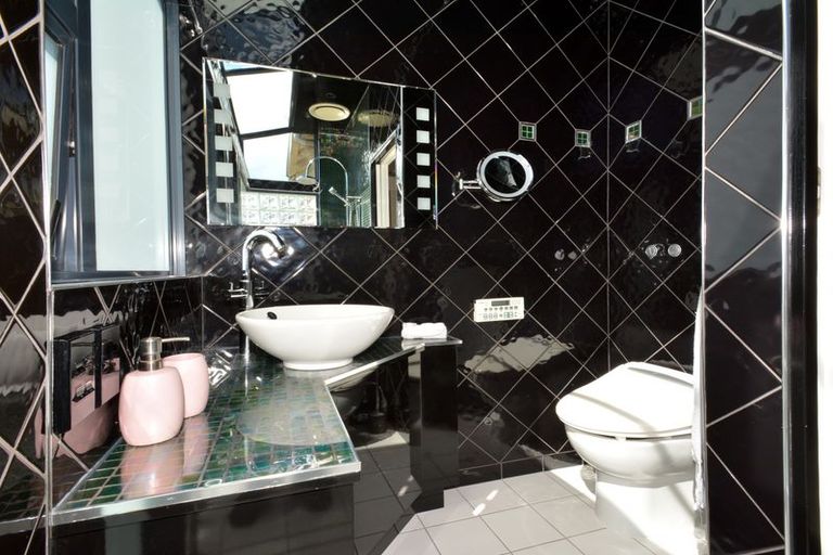 Photo of property in 85 Hargest Crescent, Saint Clair, Dunedin, 9012