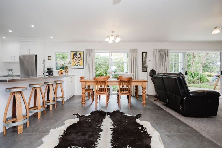Photo of property in 14 Aerodrome Road, Dannevirke, 4972