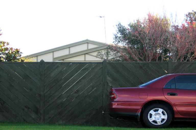 Photo of property in 70 Martin Road, Paraparaumu Beach, Paraparaumu, 5032