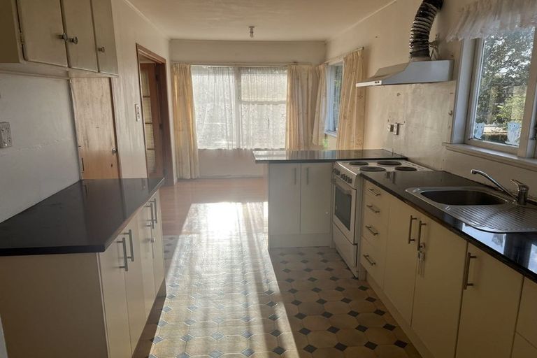 Photo of property in 27 Diana Drive, Glenfield, Auckland, 0627