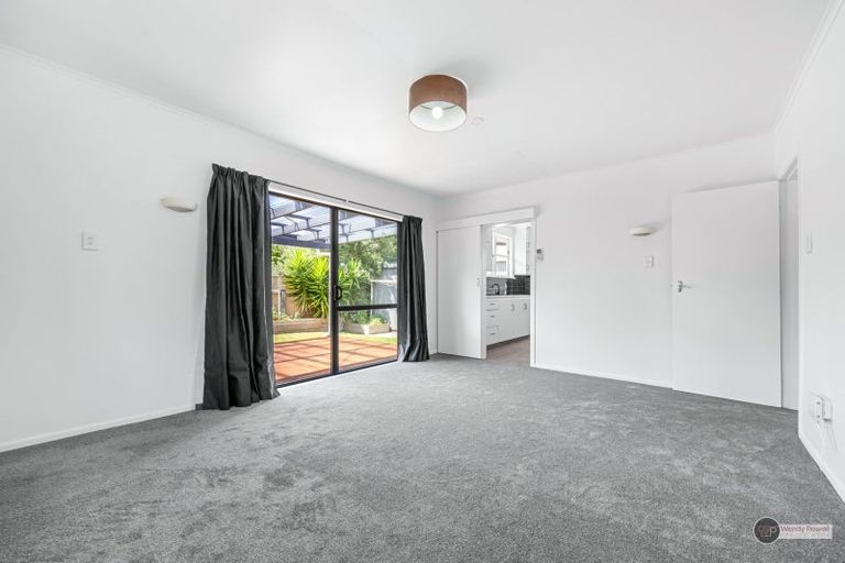Photo of property in 30a Benge Crescent, Clouston Park, Upper Hutt, 5018