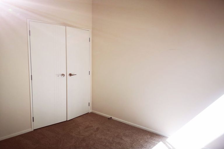 Photo of property in 4 Wyon Way, Flat Bush, Auckland, 2016