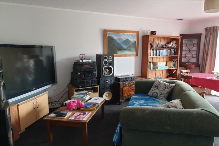 Photo of property in 11b Whanake Street, Titahi Bay, Porirua, 5022