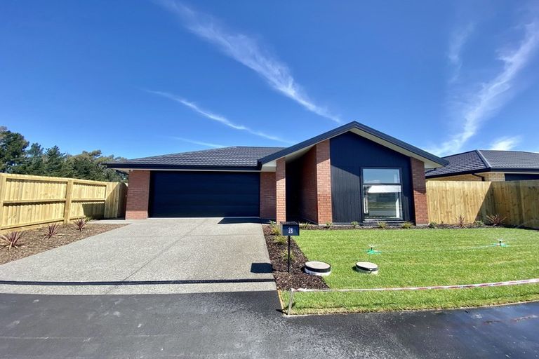 Photo of property in 28 Dallimore Drive, Belfast, Christchurch, 8051