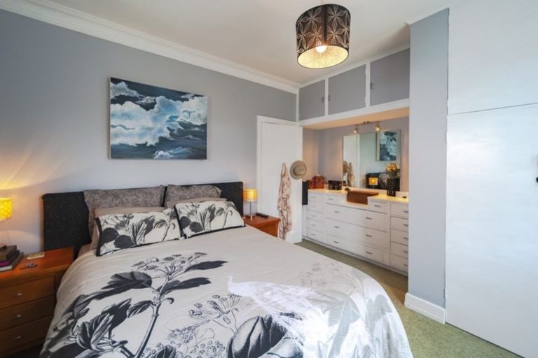 Photo of property in 5 Ruataniwha Street, Waipukurau, 4200