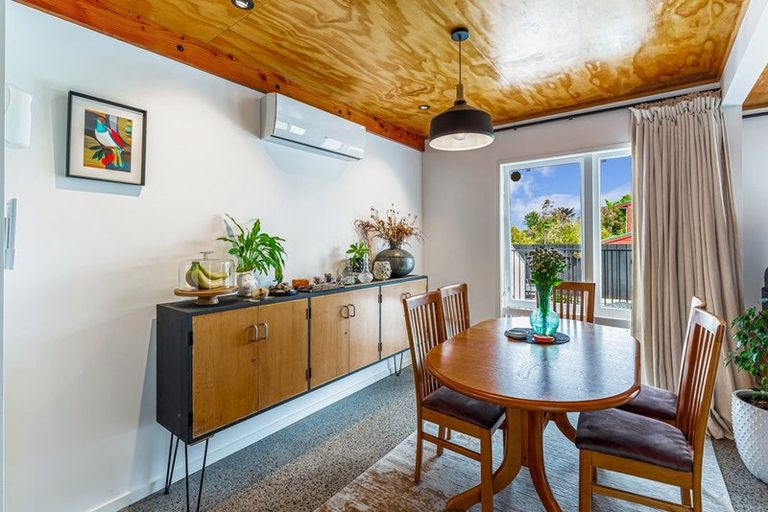 Photo of property in 16a Matuhi Rise, Henderson, Auckland, 0612