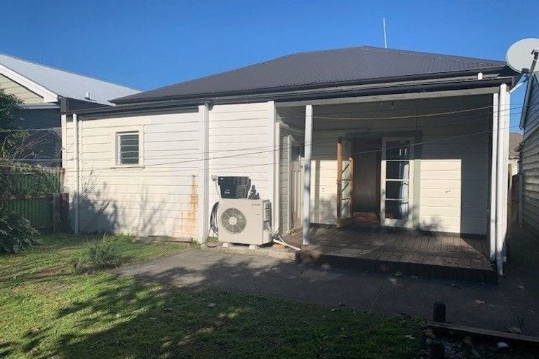 Photo of property in 167 Carlyle Street, Napier South, Napier, 4110