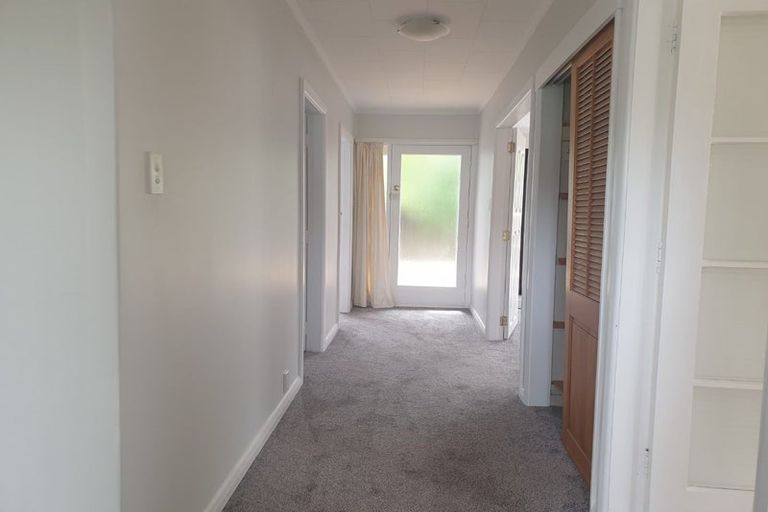 Photo of property in 16b Montgomery Street, Stokes Valley, Lower Hutt, 5019