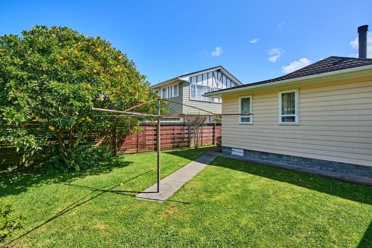 Photo of property in 56 Naenae Road, Naenae, Lower Hutt, 5011
