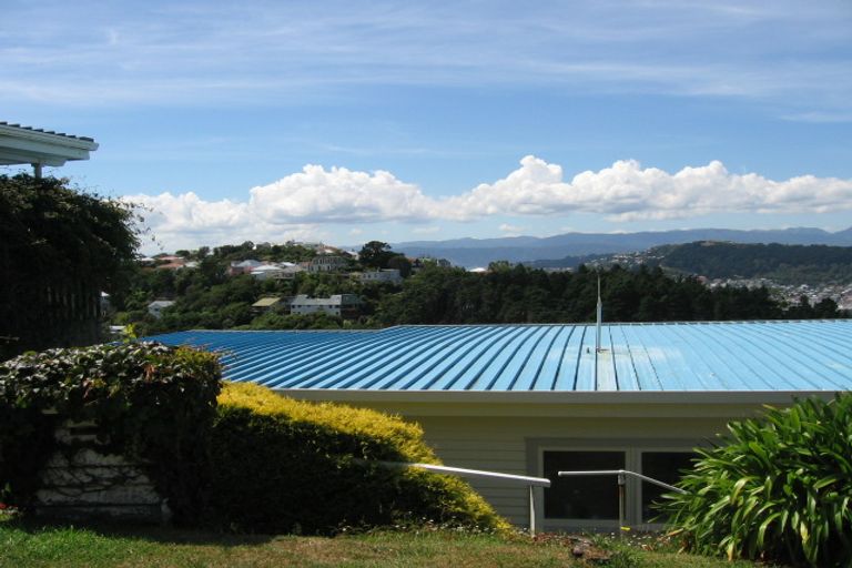 Photo of property in 9 Zetland Street, Highbury, Wellington, 6012