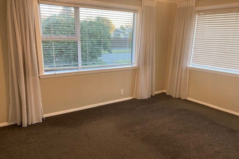 Photo of property in 48 Martbern Crescent, Bishopdale, Christchurch, 8053