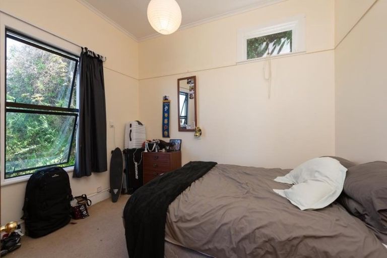 Photo of property in 31 Winchester Street, Kaiwharawhara, Wellington, 6035