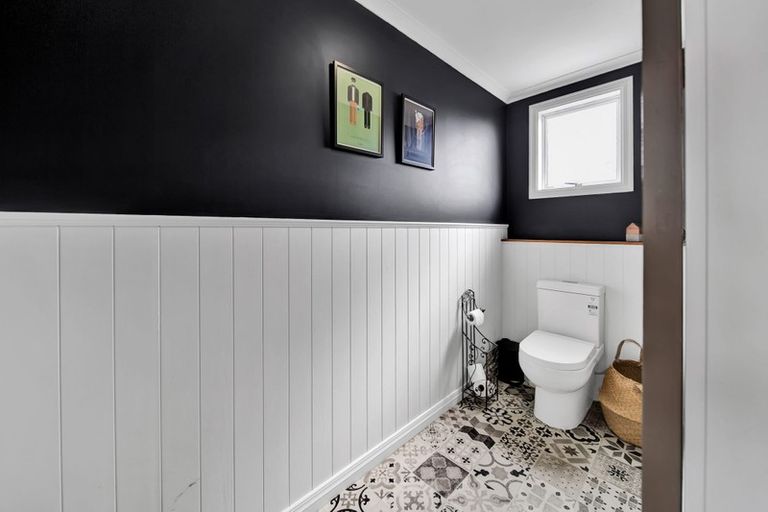 Photo of property in 1288 Normanby Road, Manaia, Hawera, 4678