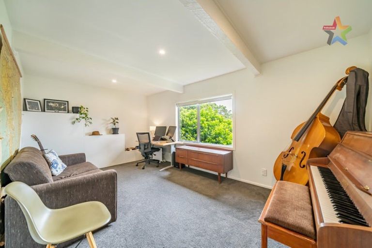 Photo of property in 6 Nikau Road, Point Howard, Lower Hutt, 5013