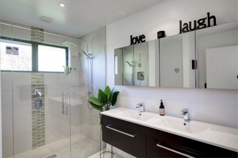 Photo of property in 232 Hansen Road, Lower Shotover, Queenstown, 9371