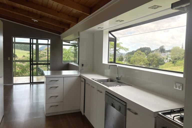 Photo of property in 112 Alcoba Street, Te Kamo, Whangarei, 0112