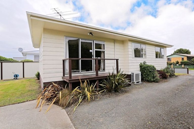 Photo of property in 21 O'byrne Street, Waikiwi, Invercargill, 9810