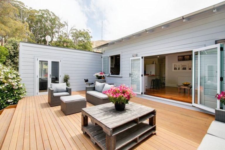 Photo of property in 1720 Waimarama Road, Waimarama, Havelock North, 4294