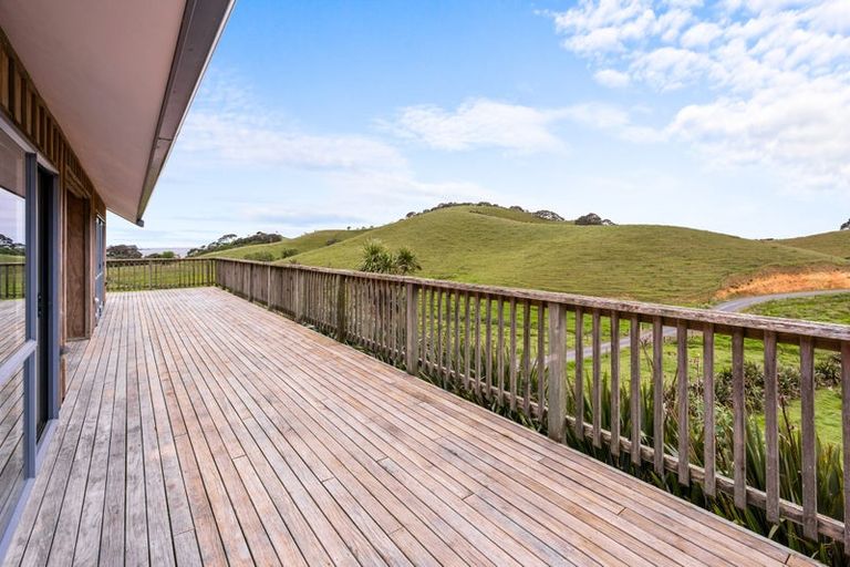 Photo of property in 168 Rockell Road, Whananaki, Hikurangi, 0181