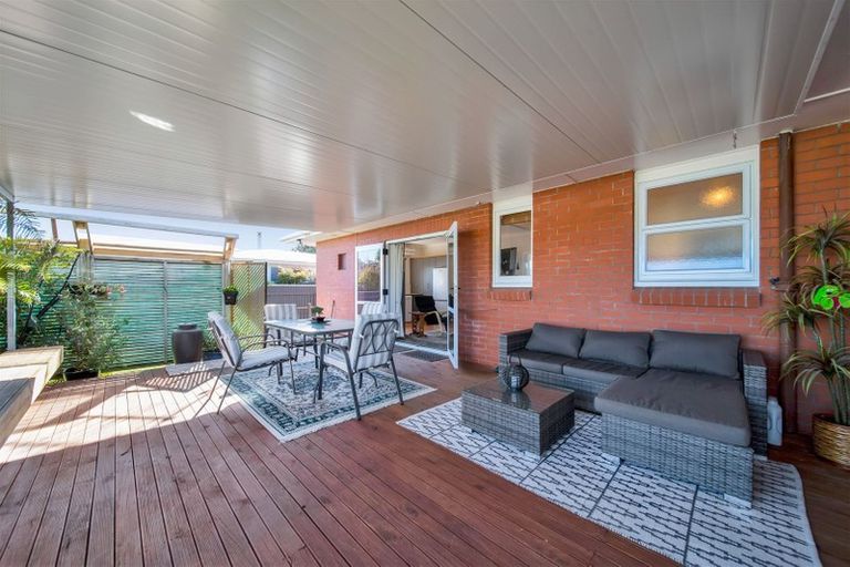 Photo of property in 35 Disraeli Street, Hawera, 4610