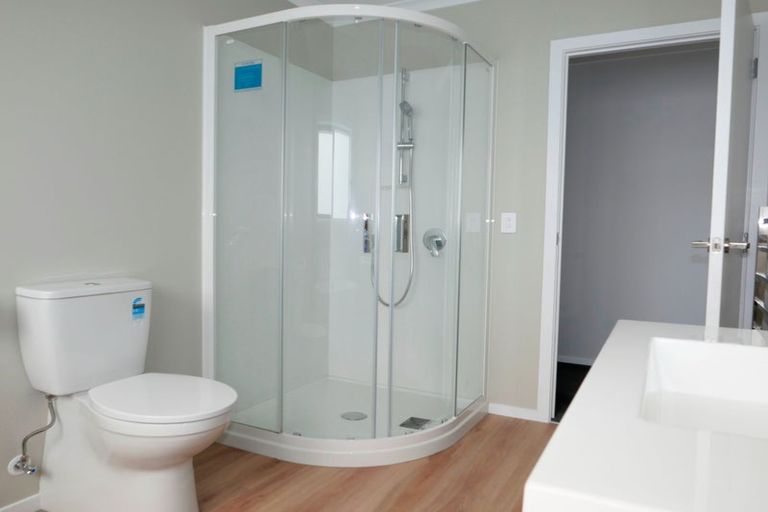 Photo of property in 8 Rotoiti Place, Paraparaumu, 5032