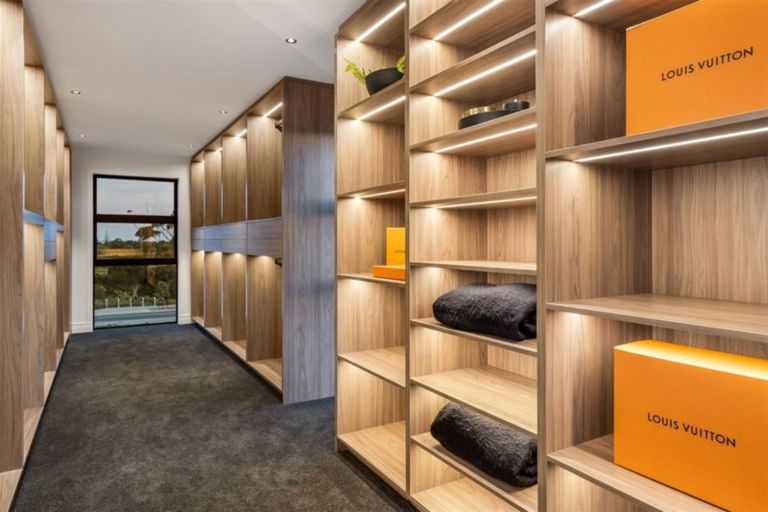 Photo of property in 2 Luff Place, Long Bay, Auckland, 0630