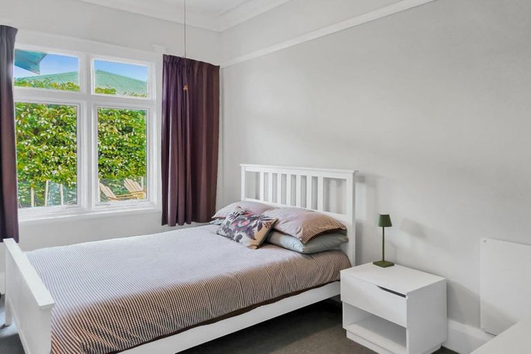 Photo of property in 15 Seyton Street, Stratford, 4332