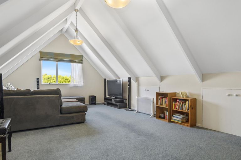 Photo of property in 12a Darraghs Road, Brookfield, Tauranga, 3110