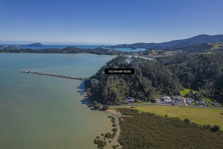 Photo of property in 750 Wharf Road, Coromandel, 3506